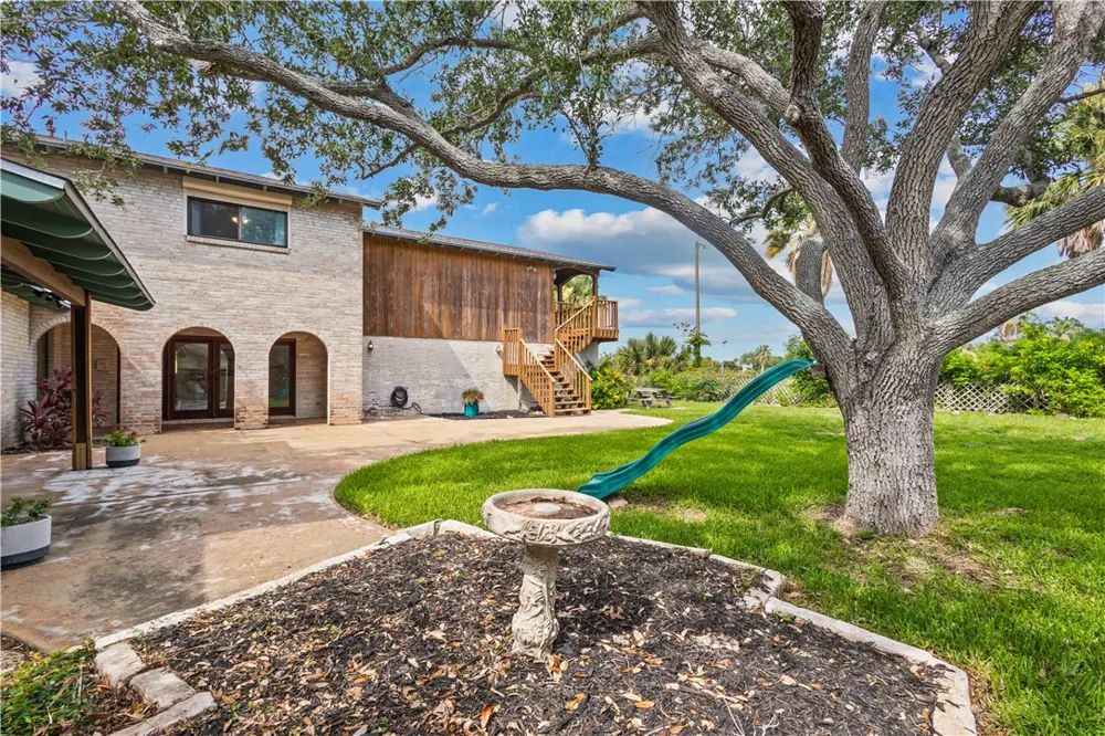 1010 Karnak Drive Corpus Christi, TX 78412