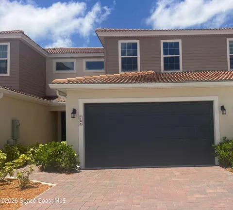 1800 Noel Place #105