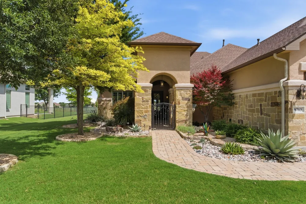 8713 Gardenia Drive Denton, TX 76207