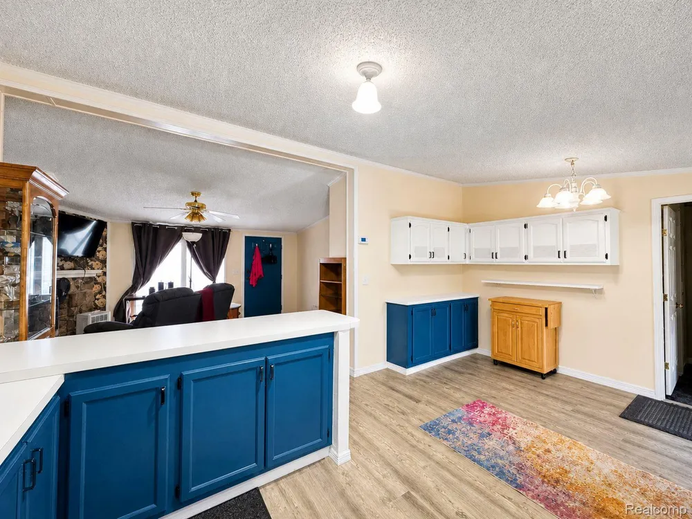 90 Menlo Park Drive Sumpter Township, MI 48111