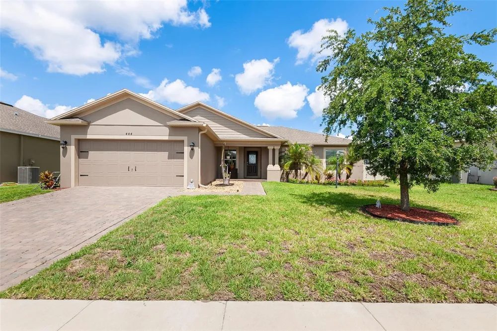 444 LAKE VIEW WAY Auburndale, FL 33823