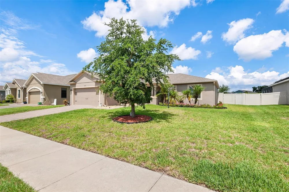 444 LAKE VIEW WAY Auburndale, FL 33823