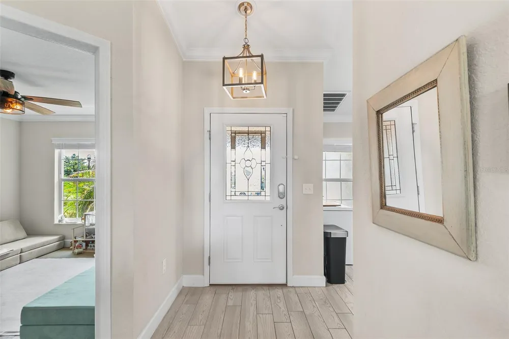 444 LAKE VIEW WAY Auburndale, FL 33823