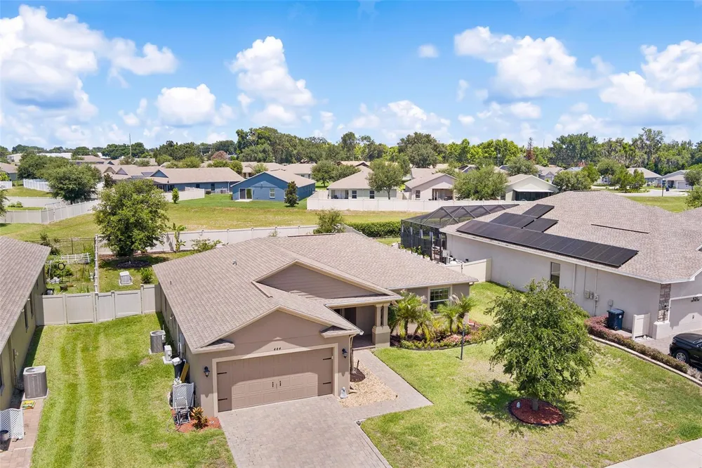 444 LAKE VIEW WAY Auburndale, FL 33823