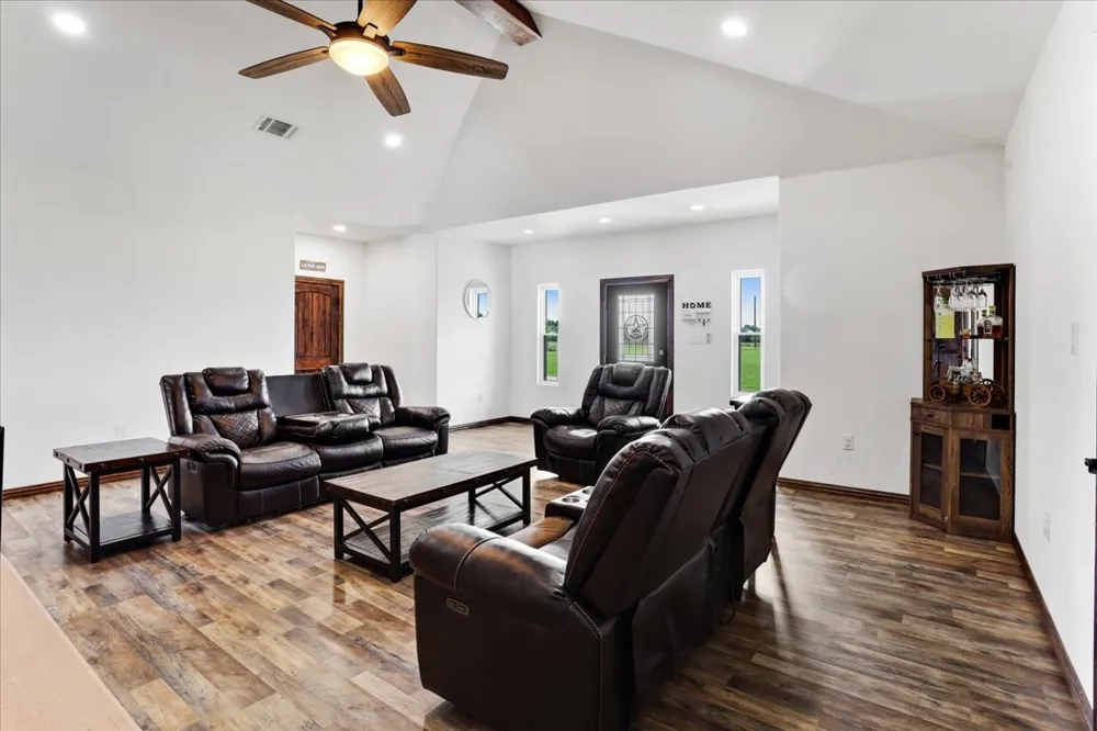 4248 Fm 273 Ivanhoe, TX 75447