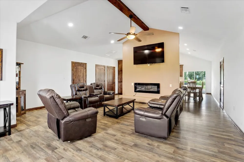 4248 Fm 273 Ivanhoe, TX 75447