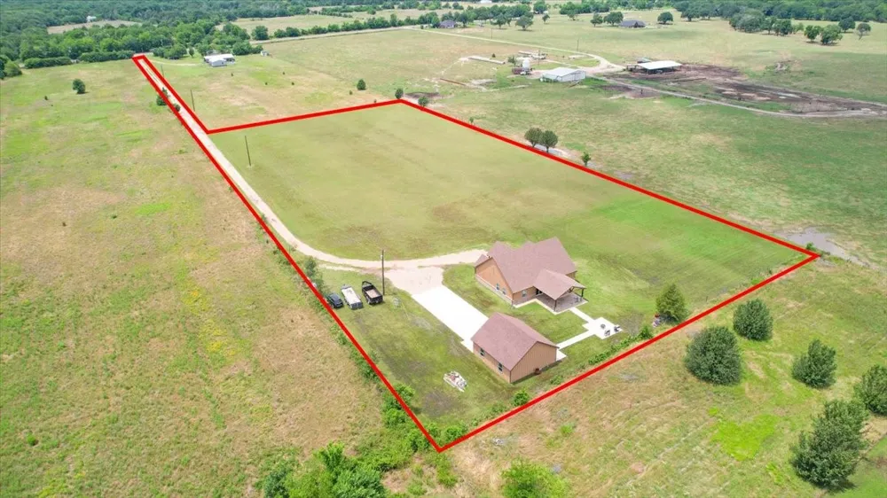 4248 Fm 273 Ivanhoe, TX 75447