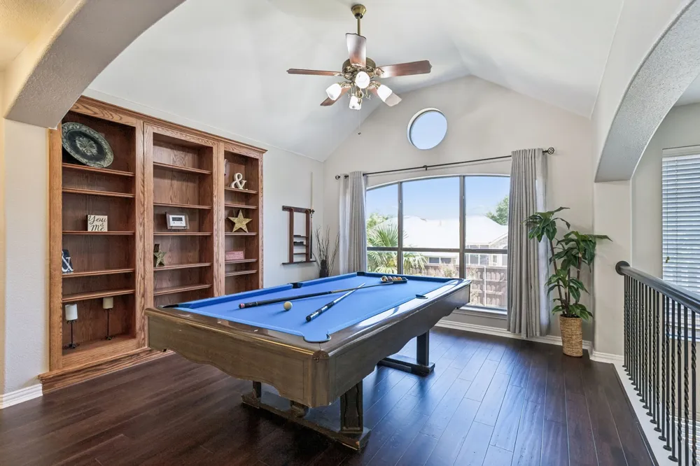 2803 Deerhurst Drive Highland Village, TX 75077