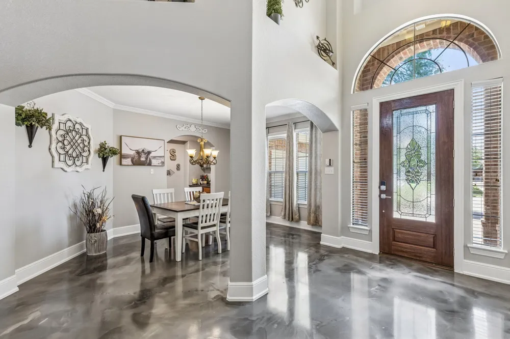 2803 Deerhurst Drive Highland Village, TX 75077