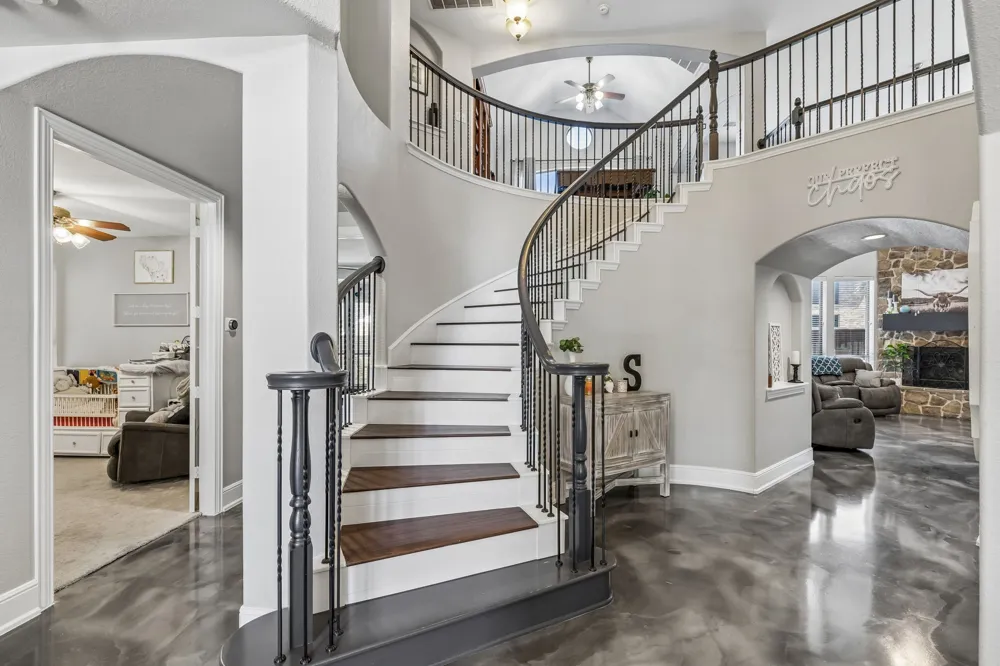 2803 Deerhurst Drive Highland Village, TX 75077