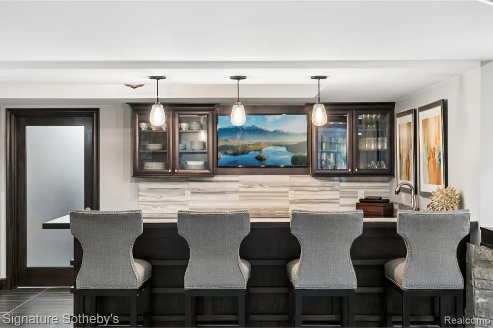 4911 Pinnacle Boulevard Oakland Charter Township, MI 48306