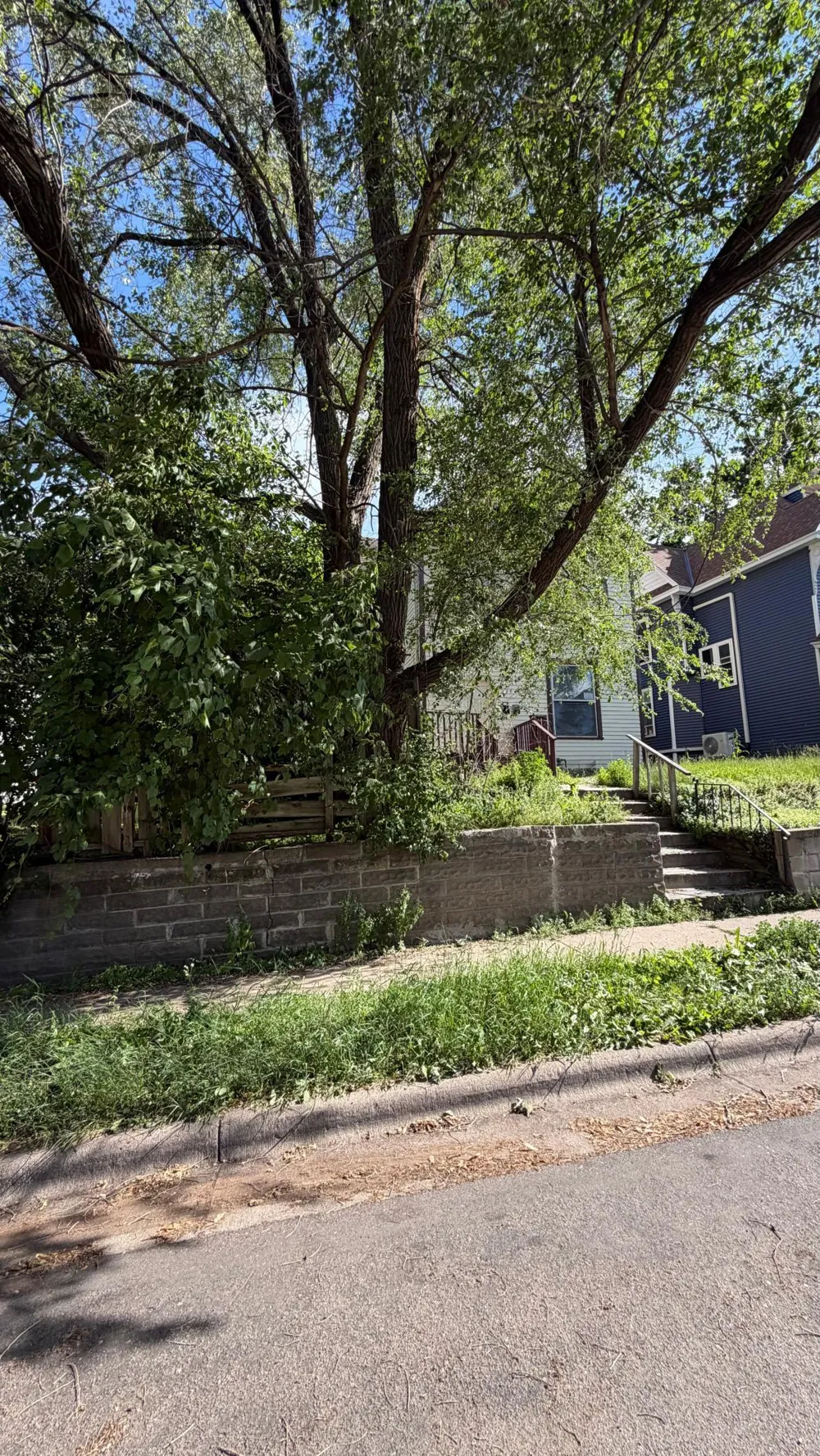 422 Mount Ida Street Saint Paul, MN 55130