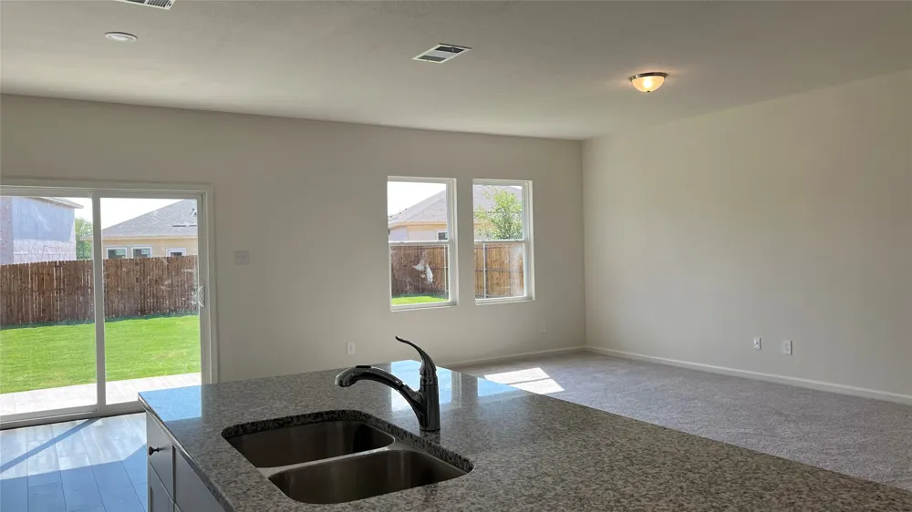 702 Camden Drive Lavon, TX 75166