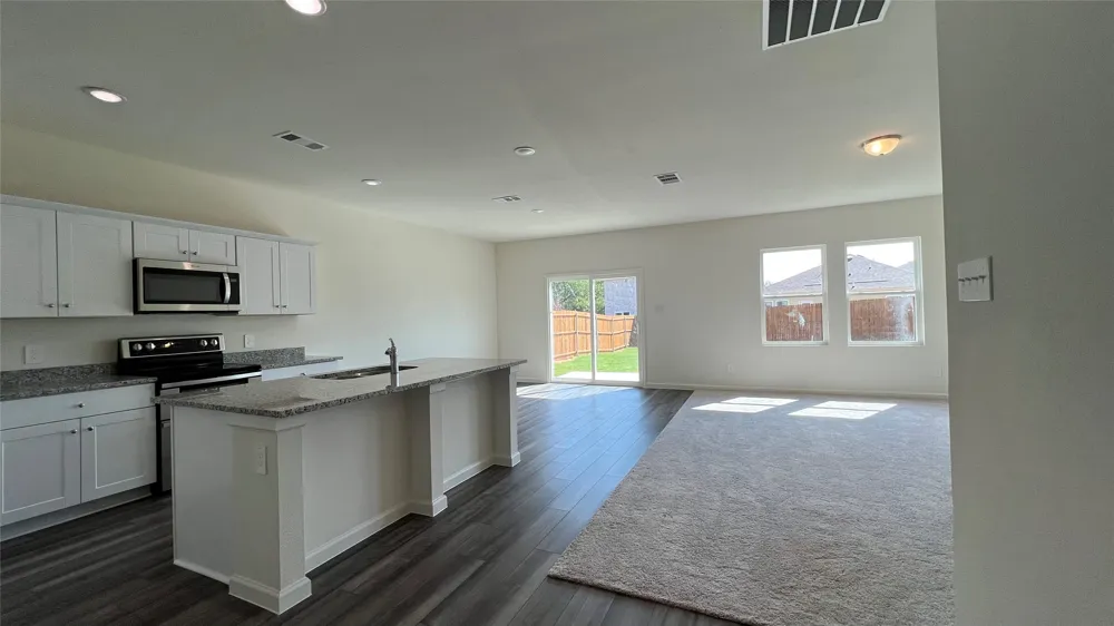 702 Camden Drive Lavon, TX 75166