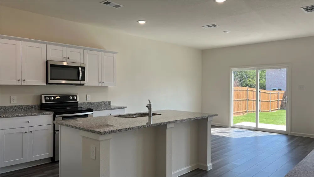 702 Camden Drive Lavon, TX 75166
