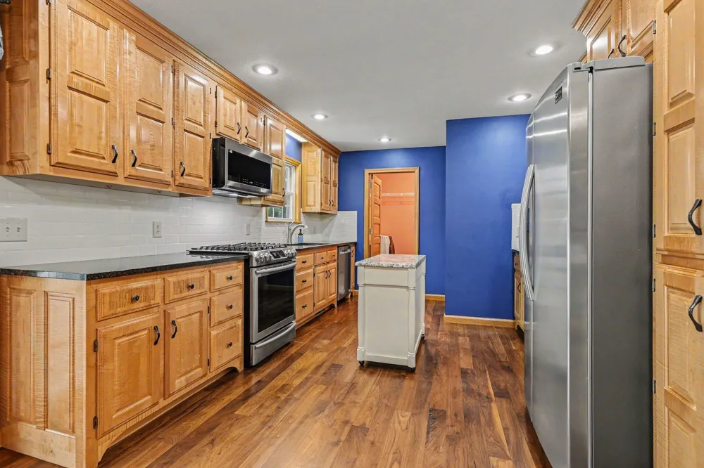 29390 Saddlebred Lane Dowagiac, MI 49047
