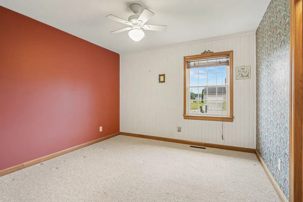 29390 Saddlebred Lane Dowagiac, MI 49047