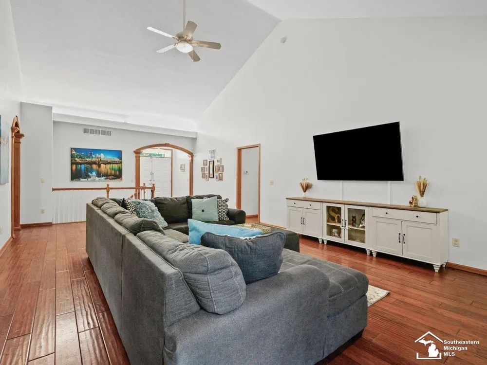 3498 Quail Hollow Drive Bedford Township, MI 48144
