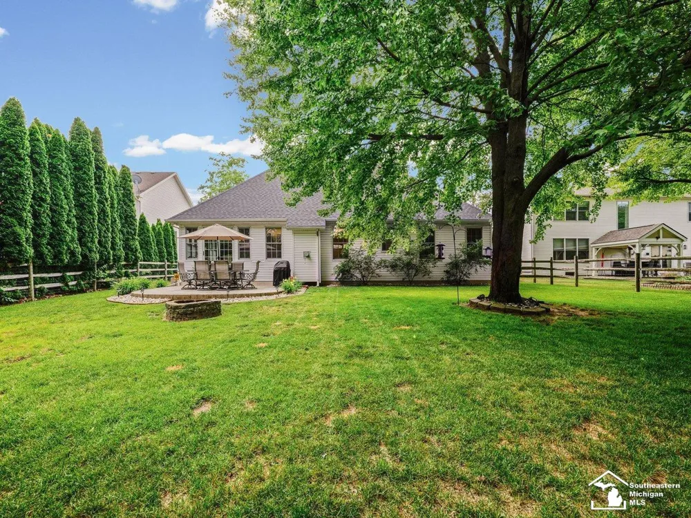 3498 Quail Hollow Drive Bedford Township, MI 48144