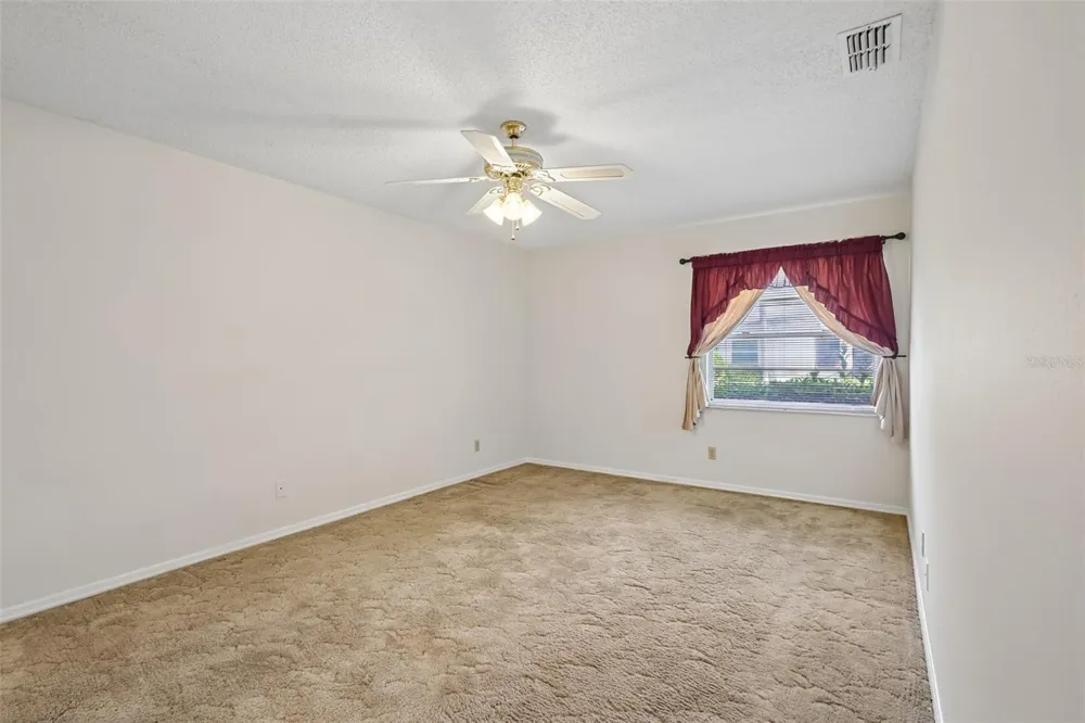 2017 HAMPSTEAD CIRCLE Sun City Center, FL 33573