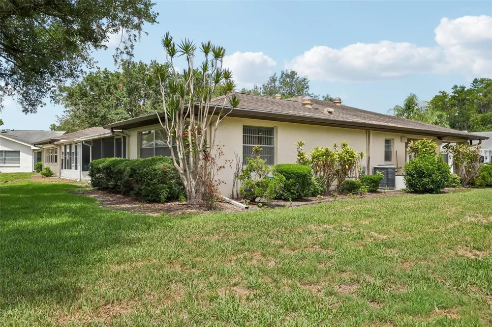2017 HAMPSTEAD CIRCLE Sun City Center, FL 33573