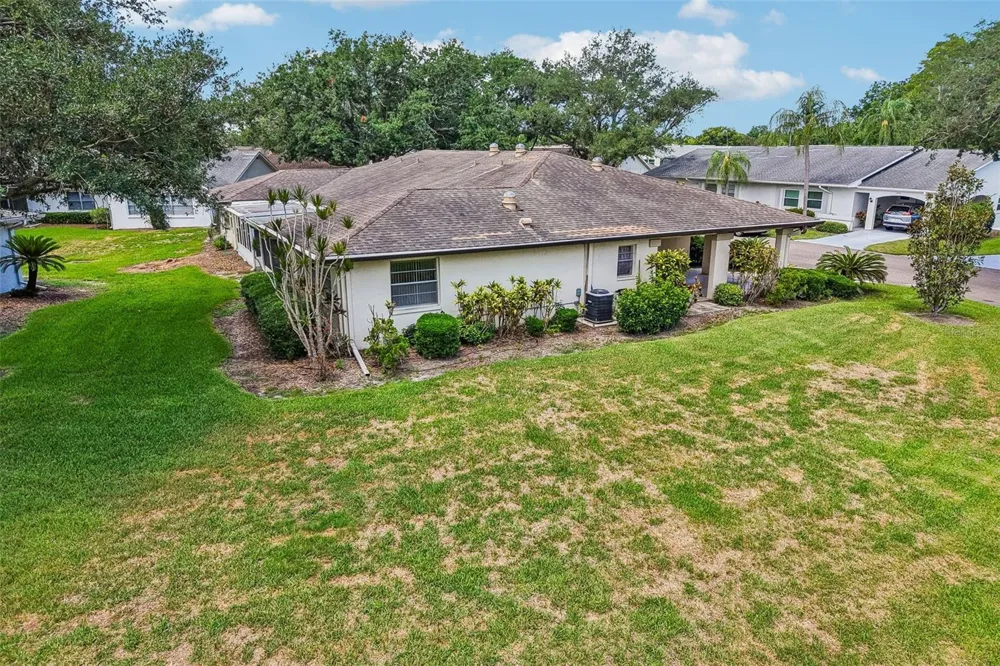 2017 HAMPSTEAD CIRCLE Sun City Center, FL 33573