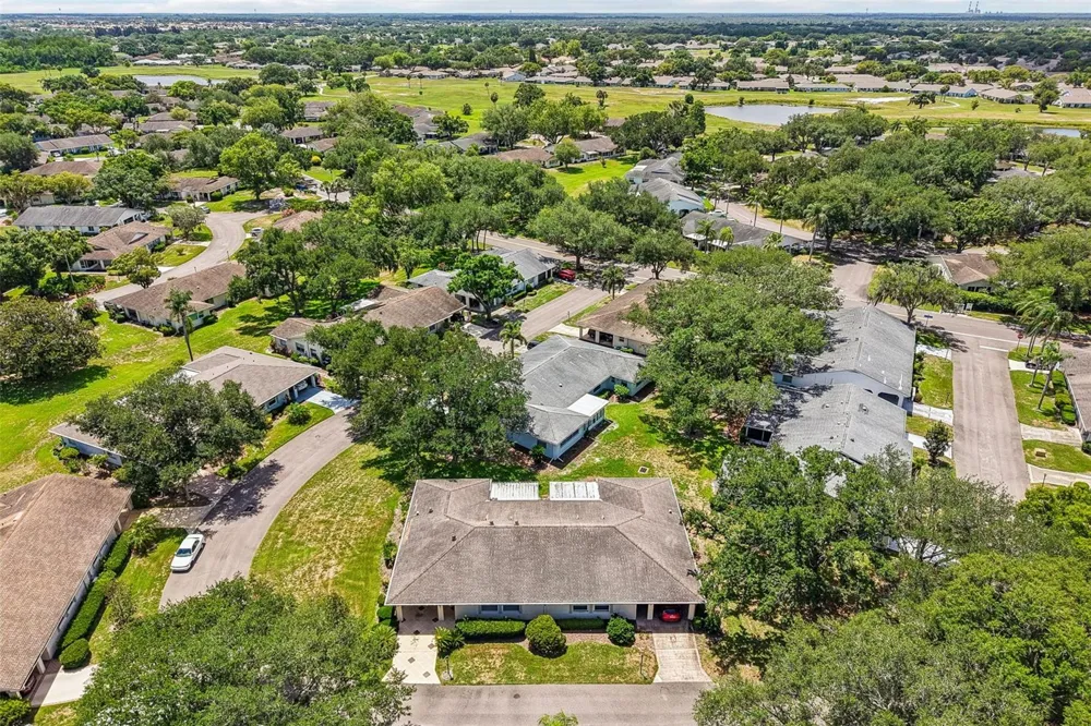 2017 HAMPSTEAD CIRCLE Sun City Center, FL 33573