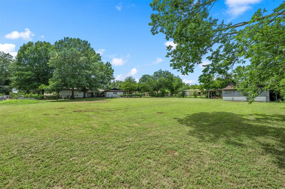 600 S Andrews Drive Robinson, TX 76706