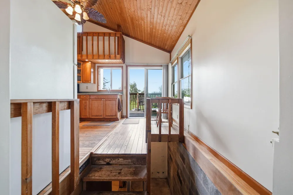 303 Cranberry Lake Road Jackson, MI 49201