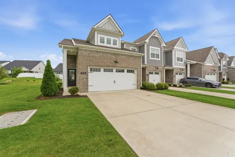 3718 Patten Paige Ln
