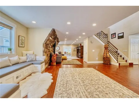 983 Wedgwood Road