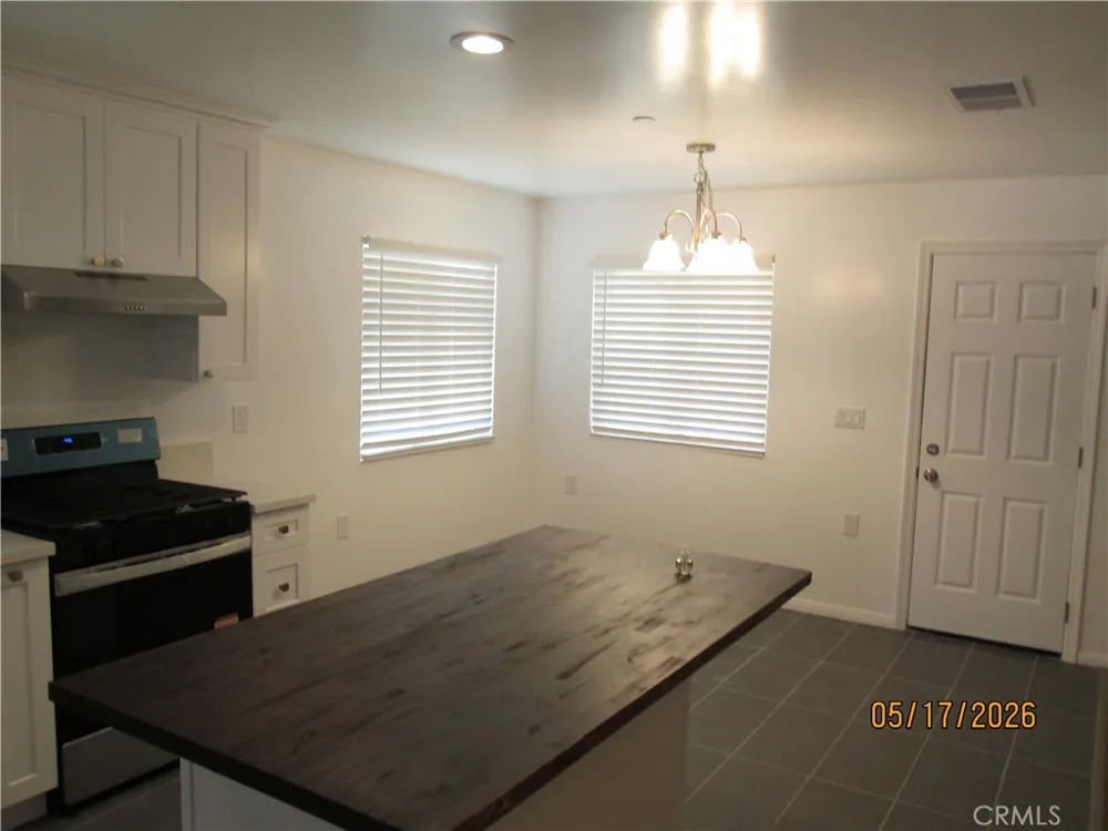 8871 Aspen California City, CA 93505