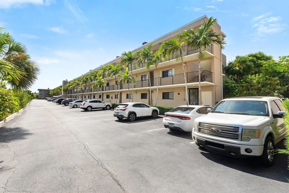 3605 S Ocean Boulevard #229 South Palm Beach, FL 33480