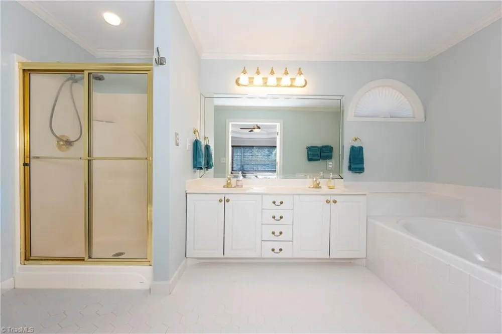 963 Ridge Gate Drive Lewisville, NC 27023