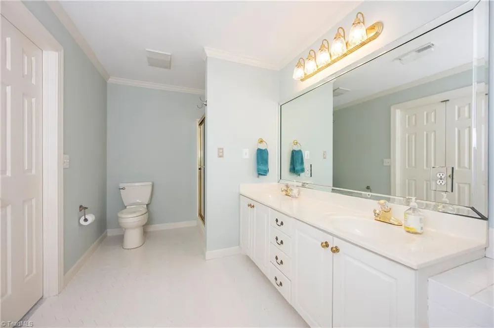 963 Ridge Gate Drive Lewisville, NC 27023