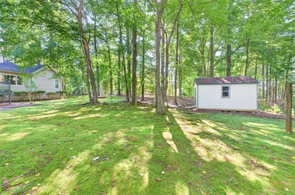 20 Tabor Forest Drive Oxford, GA 30054