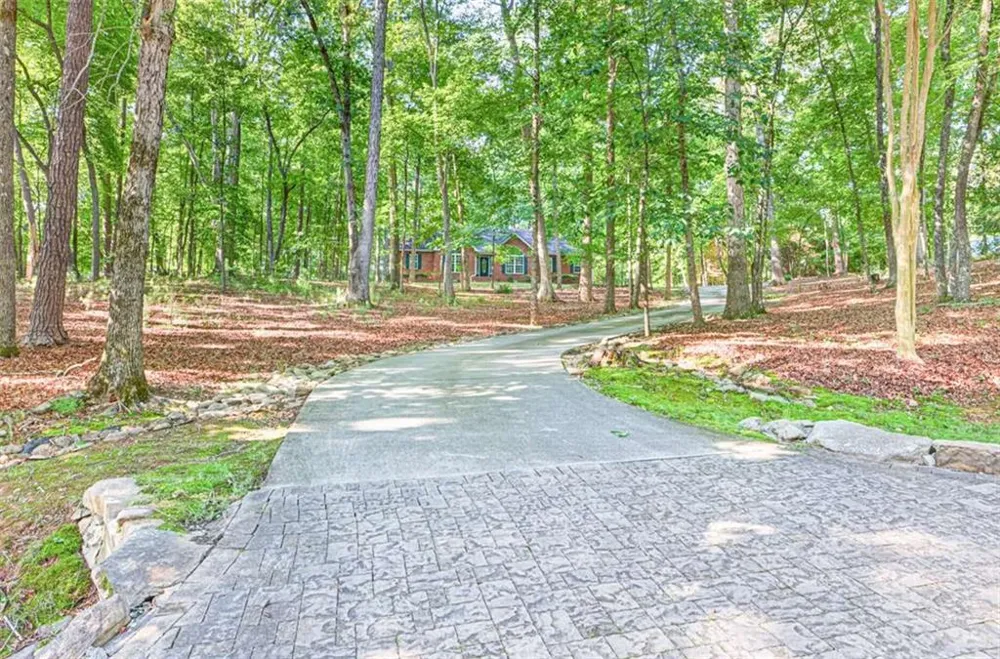 20 Tabor Forest Drive Oxford, GA 30054