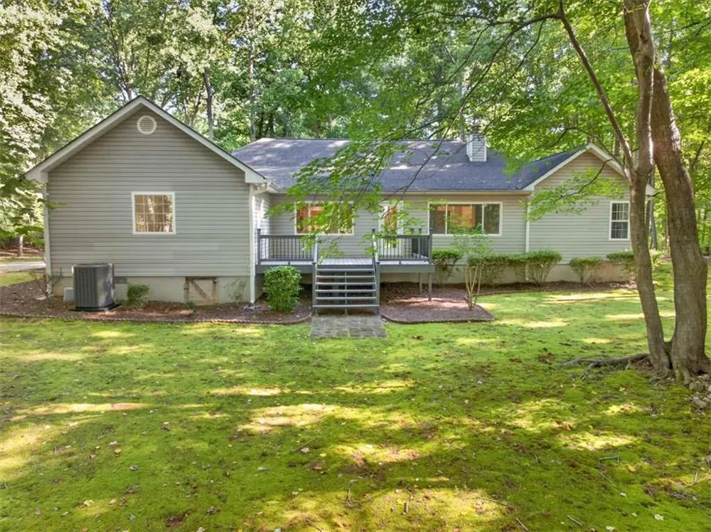 20 Tabor Forest Drive Oxford, GA 30054
