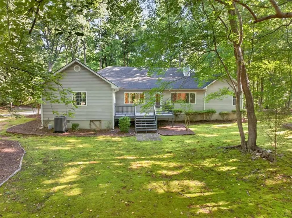 20 Tabor Forest Drive Oxford, GA 30054