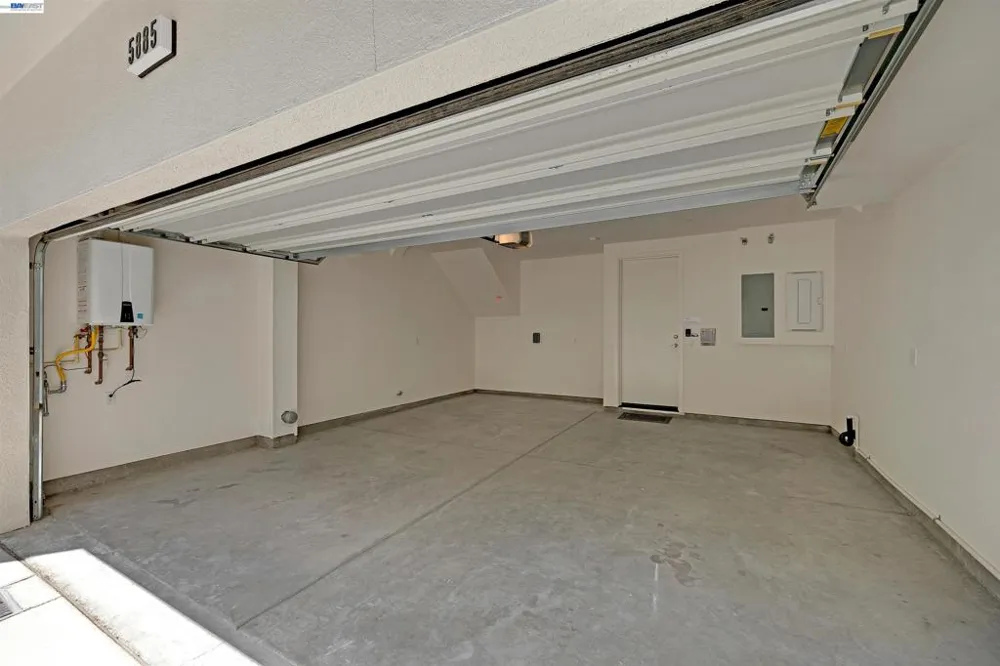 5885 Cadence Ave Dublin, CA 94568