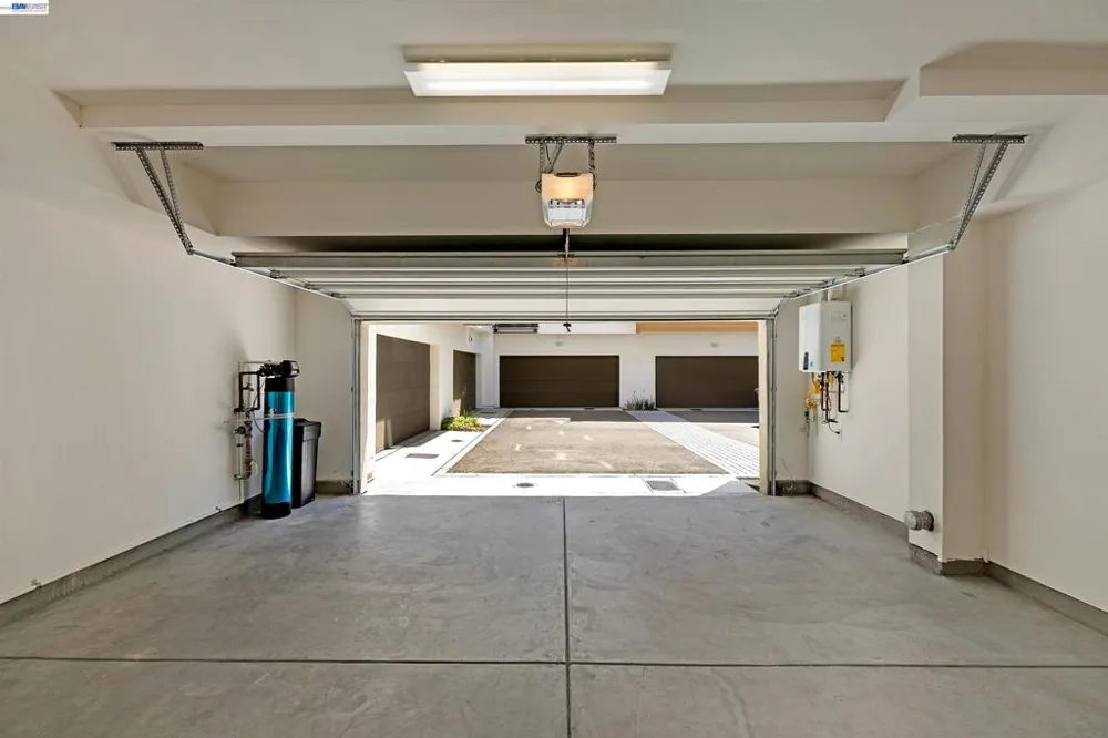 5885 Cadence Ave Dublin, CA 94568