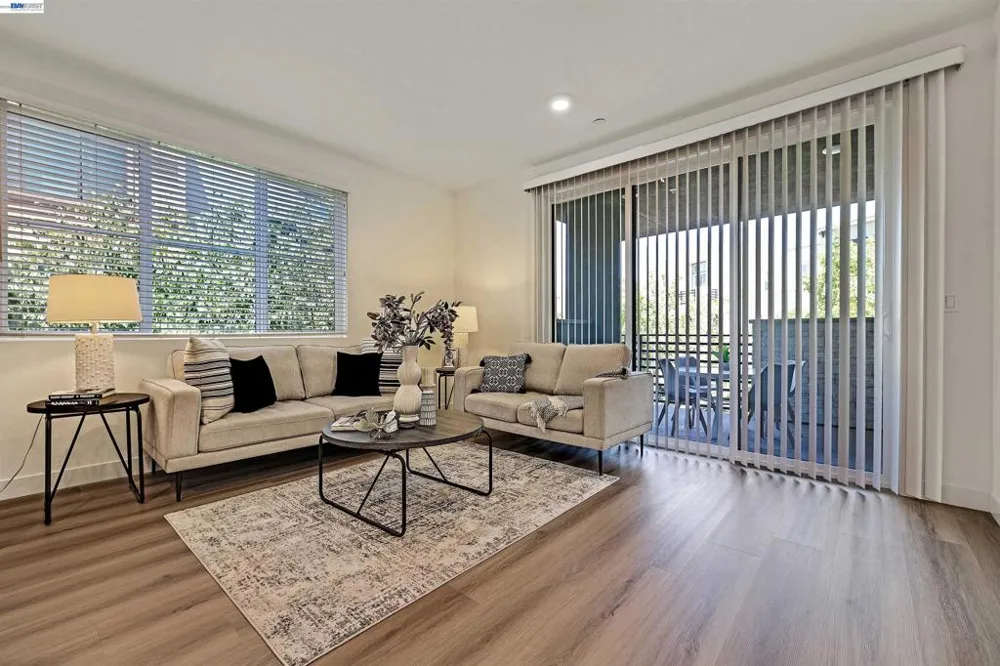 5885 Cadence Ave Dublin, CA 94568