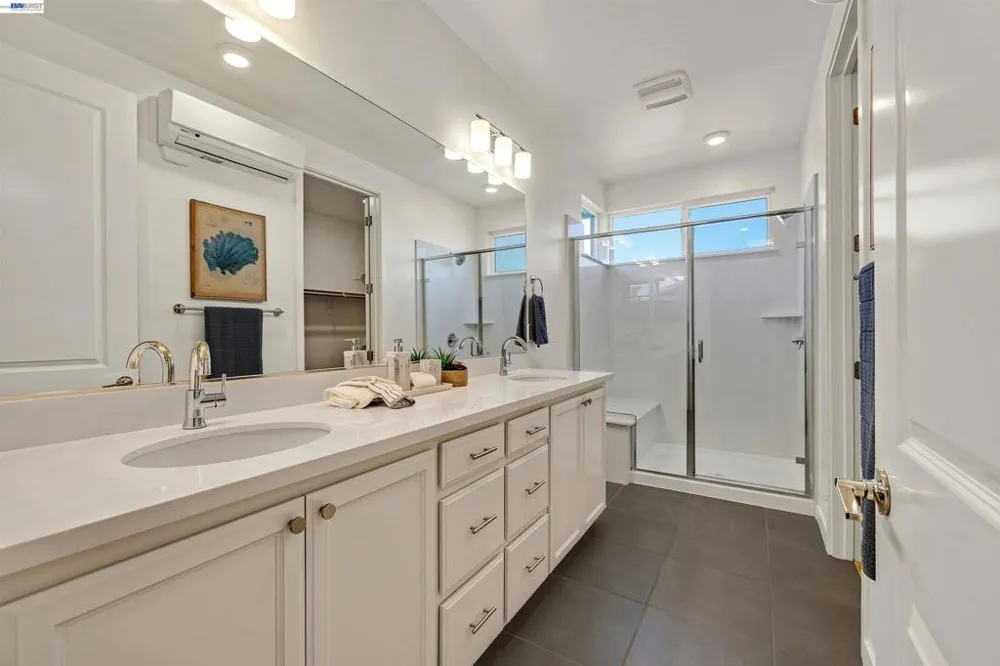 5885 Cadence Ave Dublin, CA 94568