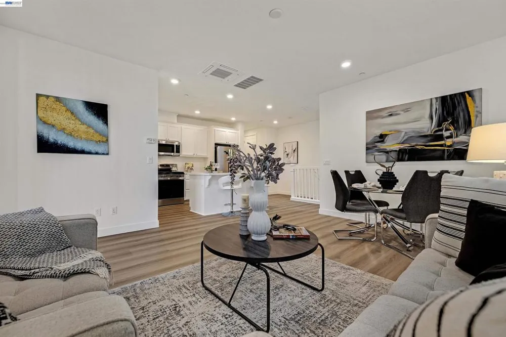 5885 Cadence Ave Dublin, CA 94568