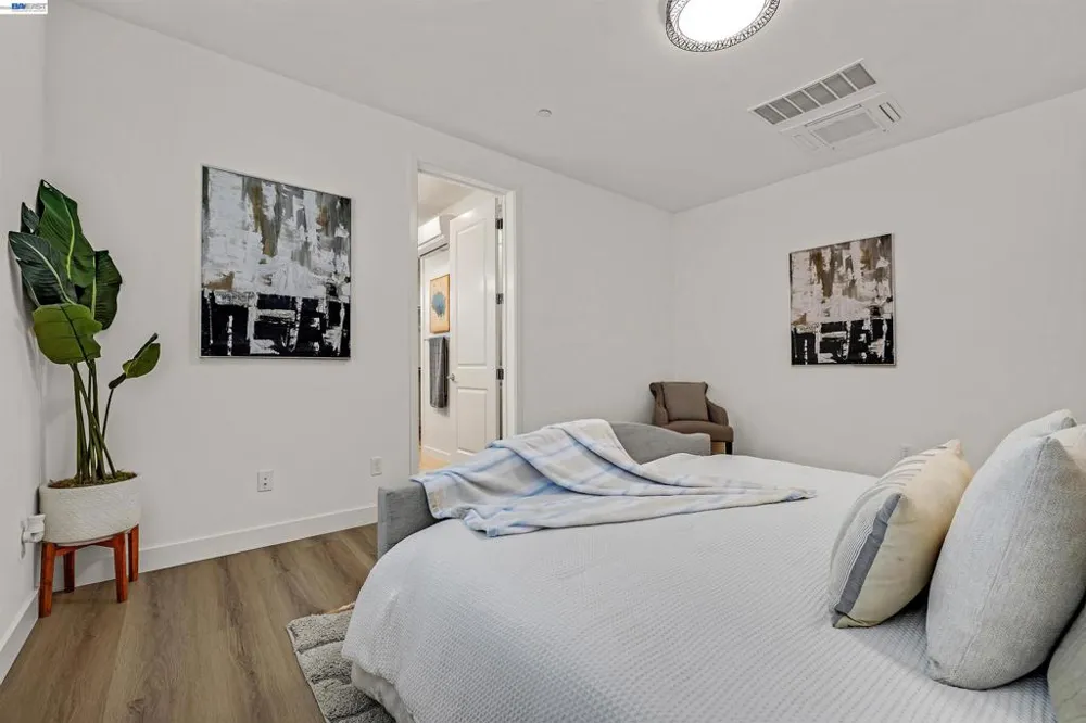 5885 Cadence Ave Dublin, CA 94568
