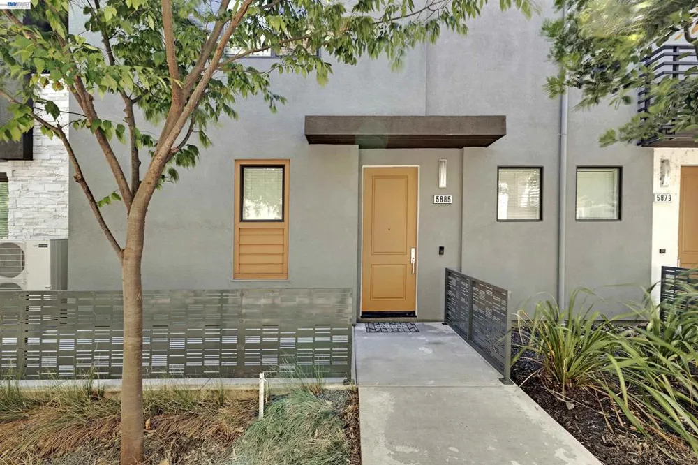 5885 Cadence Ave Dublin, CA 94568