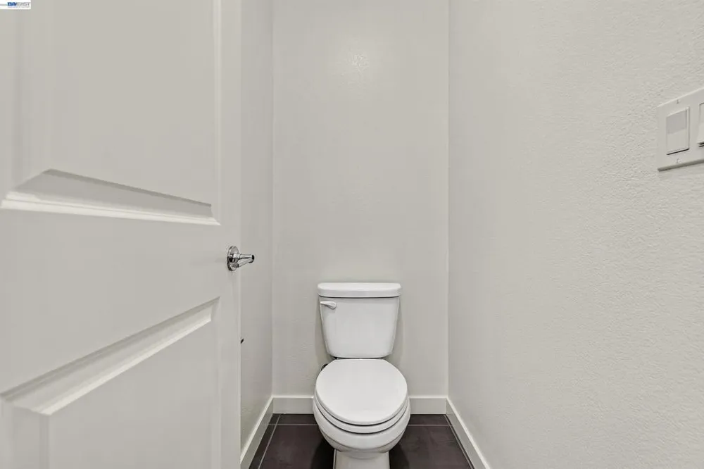 5885 Cadence Ave Dublin, CA 94568