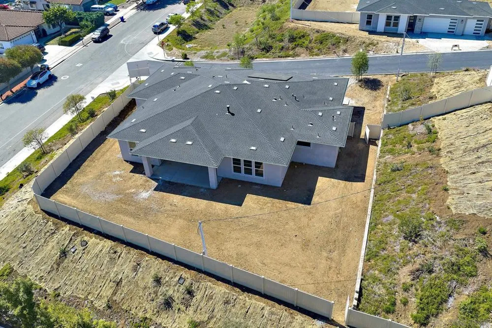 1748 Ishihara Rd Vista, CA 92084