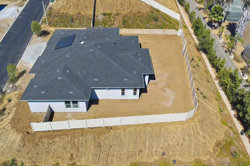 1748 Ishihara Rd Vista, CA 92084