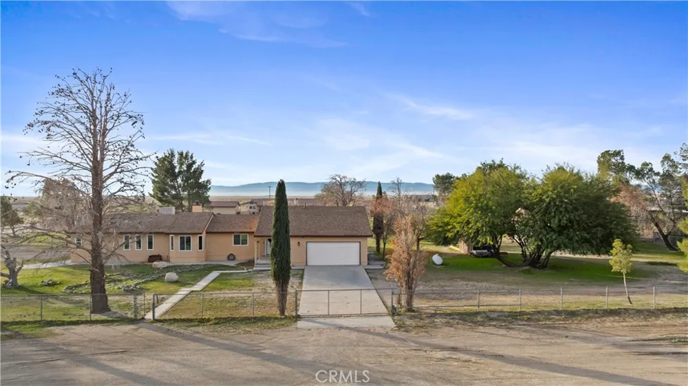 6532 Birch Street Rosamond, CA 93560